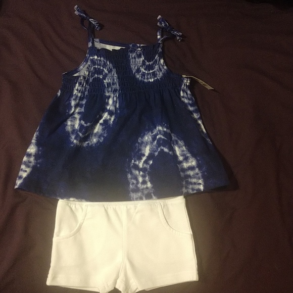 Carter's Other - 3T girls 2 pce Carter's short set, blue and white